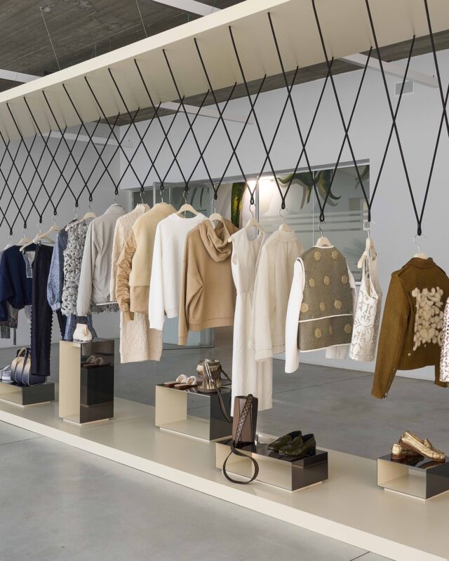 Within the companies of HModa Group, there is a dedicated space that preserves garments born from synergistic collaborations between the Group’s various entities. Each creation housed here bears witness to a dialogue between skilled hands, shared visions, and complementary expertise.

This living archive is a tangible expression of collective knowledge—passed down and continually renewed. The garments it holds embody the artisanal excellence and technical refinement that unite the HModa Group companies under a shared vision.

In this space, stories intertwine, identities are recognized, and the sharing of craftsmanship is nurtured as a fundamental value of the Group.
 
 
#HModaGroup